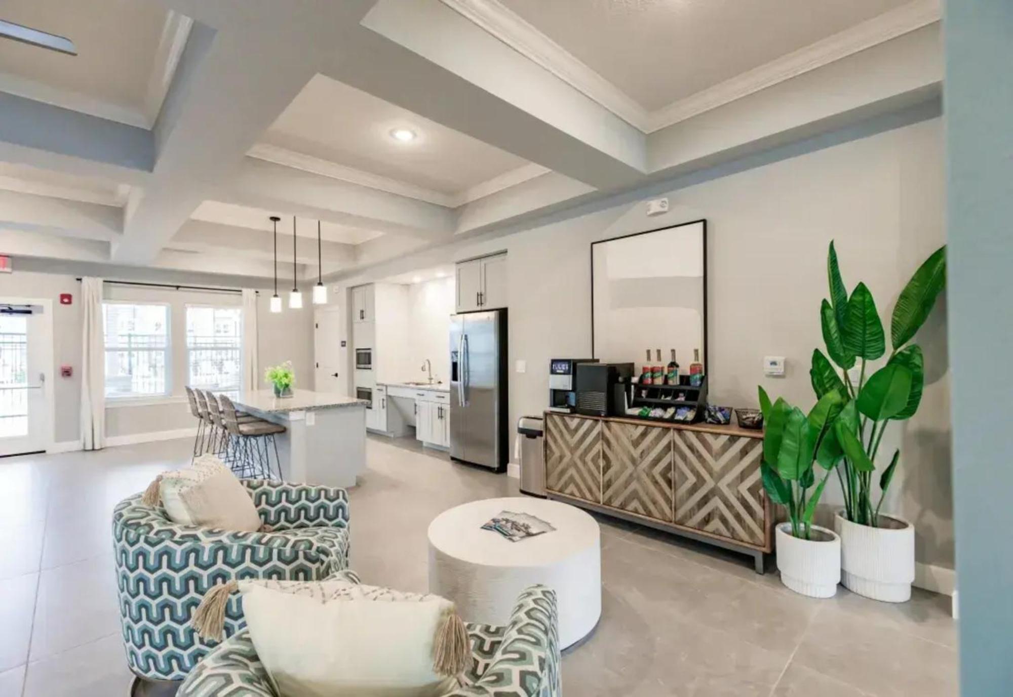 The Vantage Apartments By Barsala Cape Coral Bagian luar foto